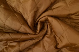 Steppfutter 44 dunkel camel