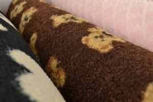 Teddystoff mit Motiven