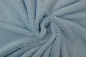 Pelzimitat 05 babyblau