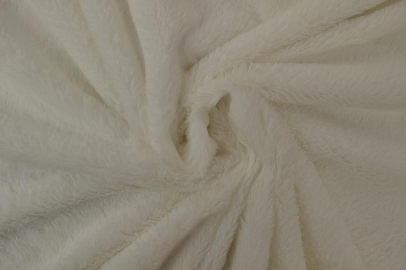 Pelzimitat 02 offwhite